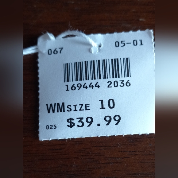 Women's Peep Toe Bootie with Western Buckles   ***Great for Fall*** - Picture 11 of 11